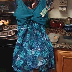 A New Shekini Women V-Neck One Piece Swimsuit Or Sundress Size M